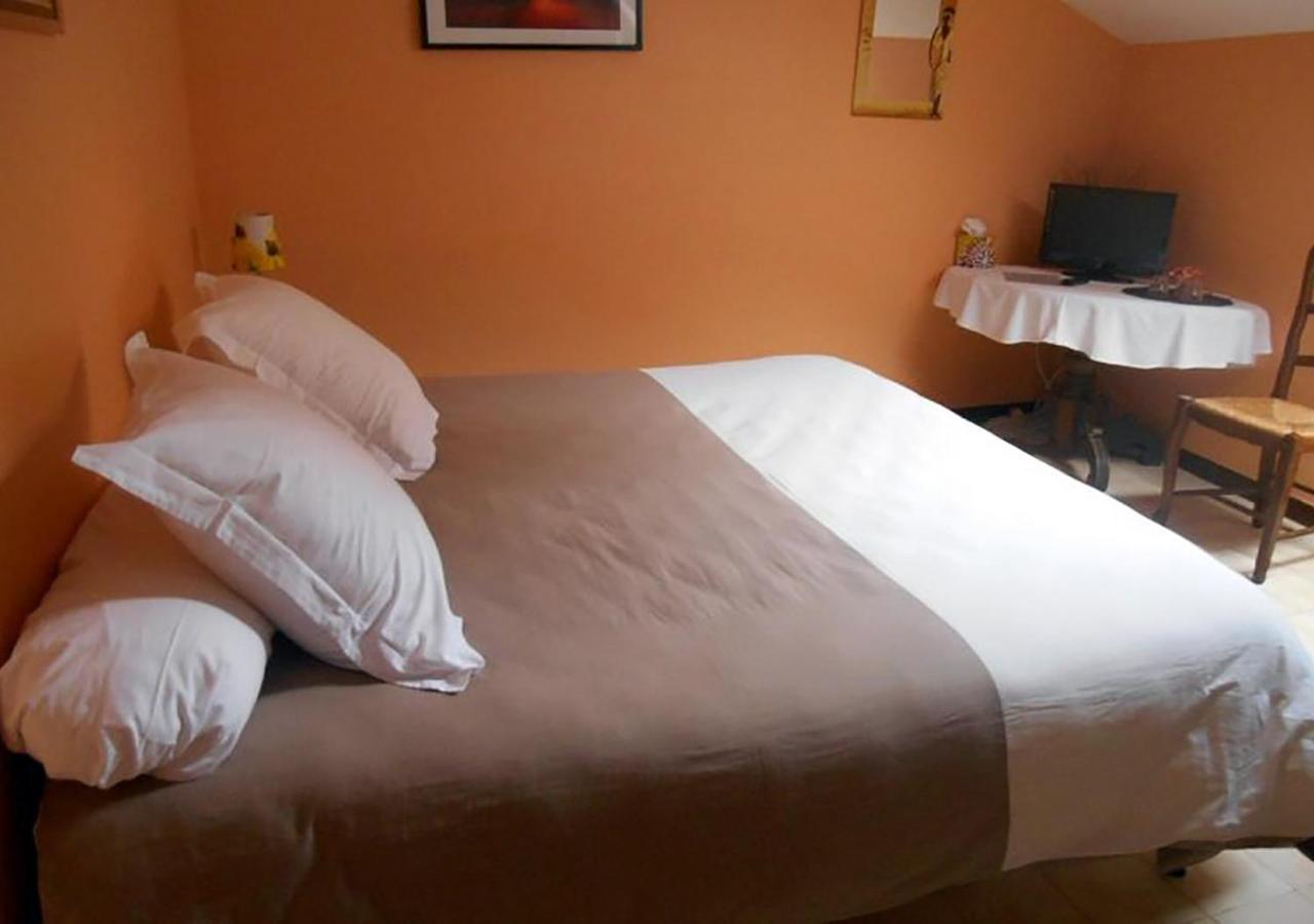 Auberge De La Valette Saint-Izaire Eksteriør billede